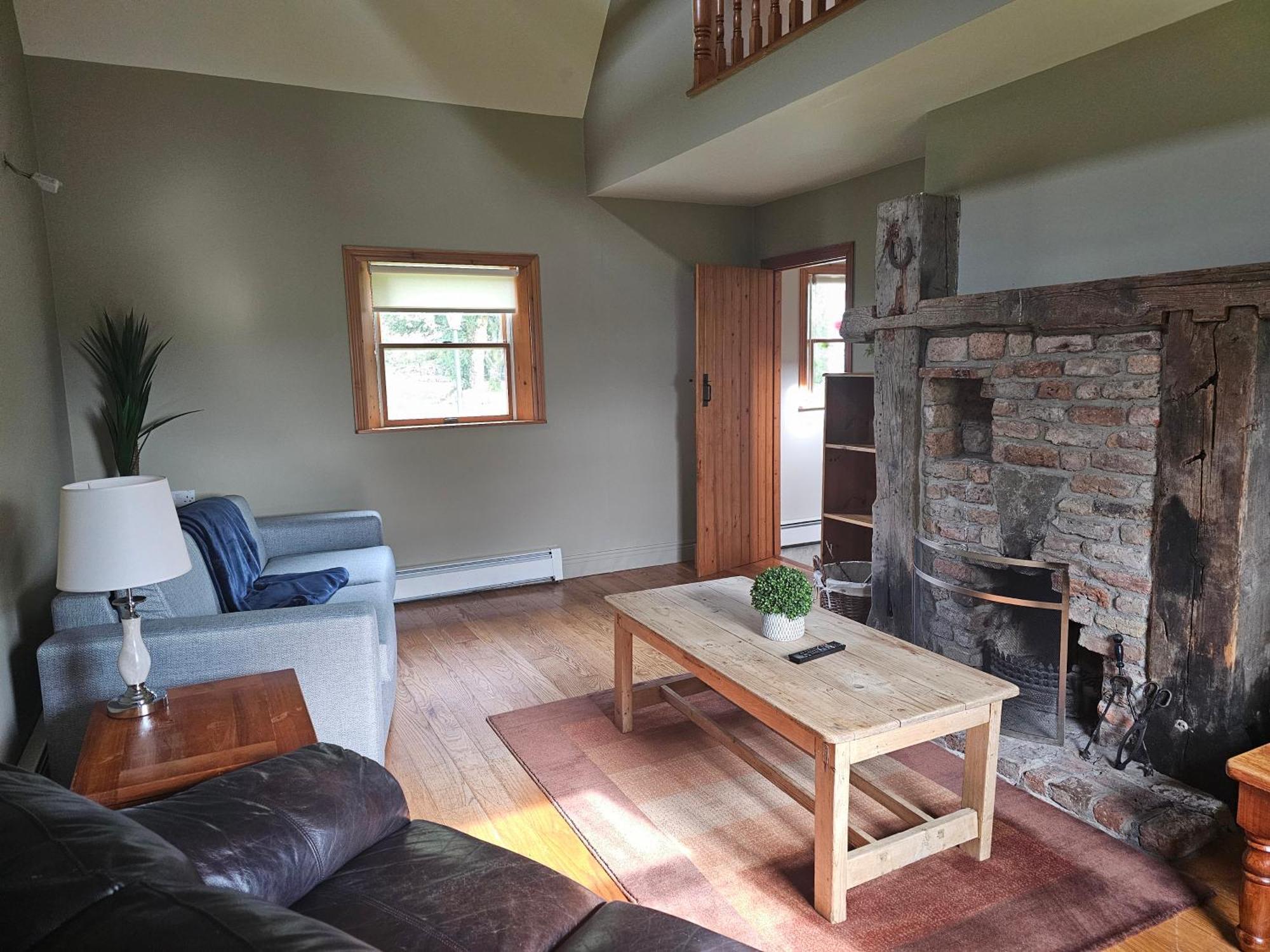 Longford Holiday Red Rose Self Catering Cottage 외부 사진